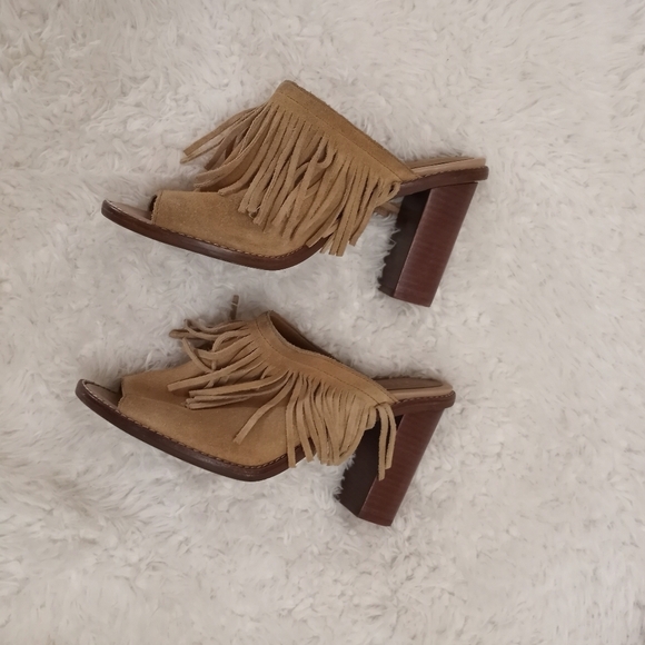 Gianni Bini Western Fringed Coastal Cowgirl Comfy Bohemian Wooden Heel Mule Clog - Picture 1 of 5